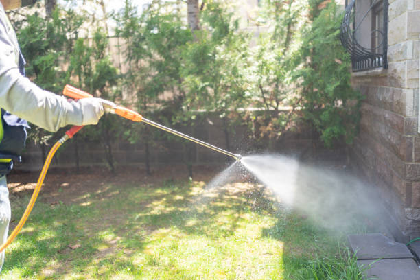 Best Commercial Pest Control Services  in Sutherlin, OR